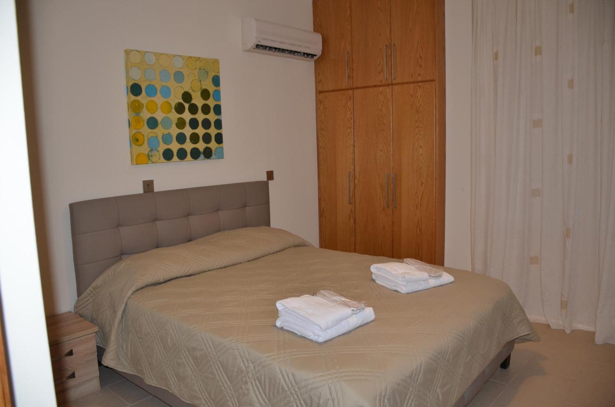 2 Bedroom Apartment, Zygos Centre Block D - By Imh Travel & Tours Paphos Luaran gambar