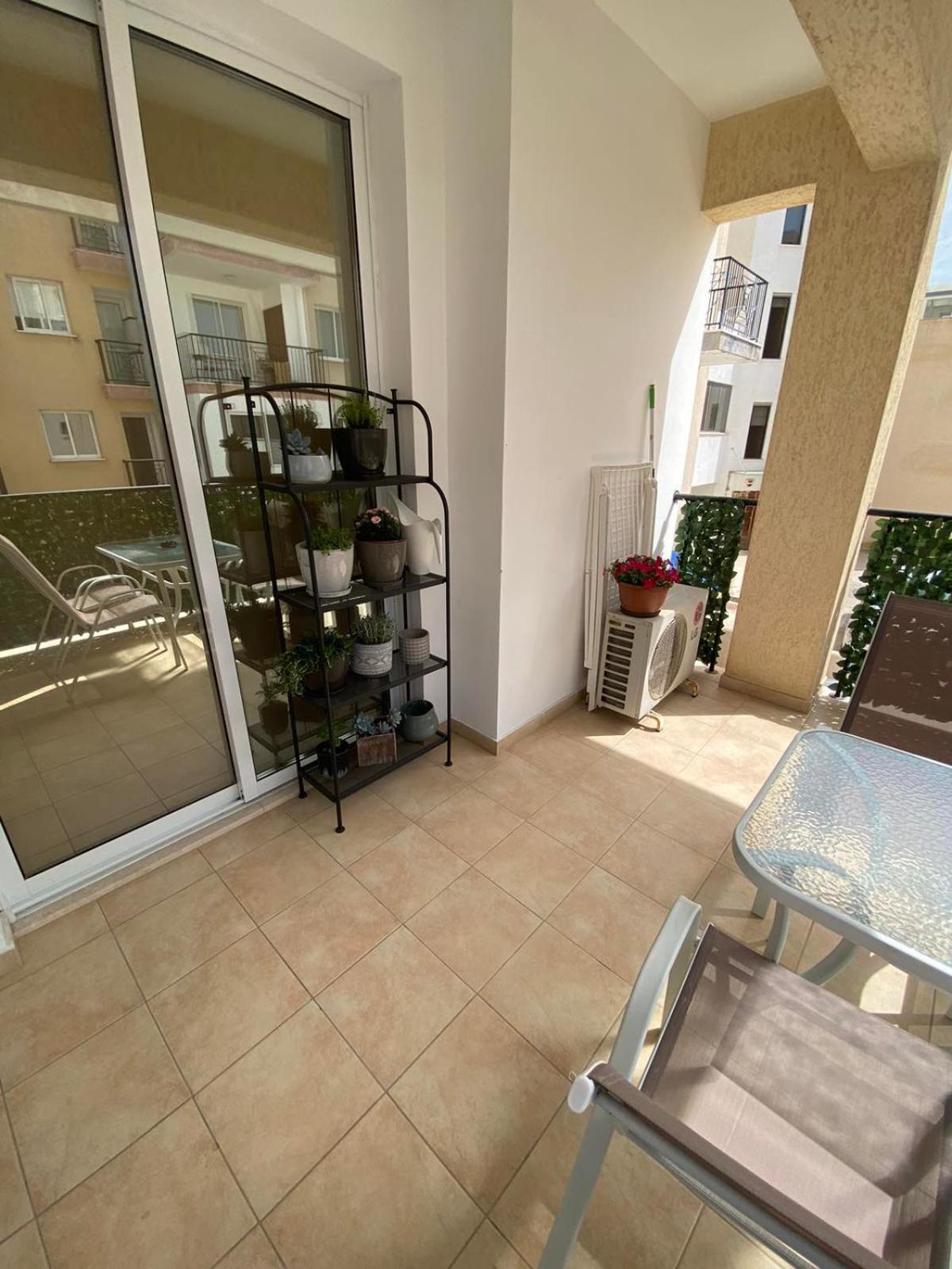 2 Bedroom Apartment, Zygos Centre Block D - By Imh Travel & Tours Paphos Luaran gambar